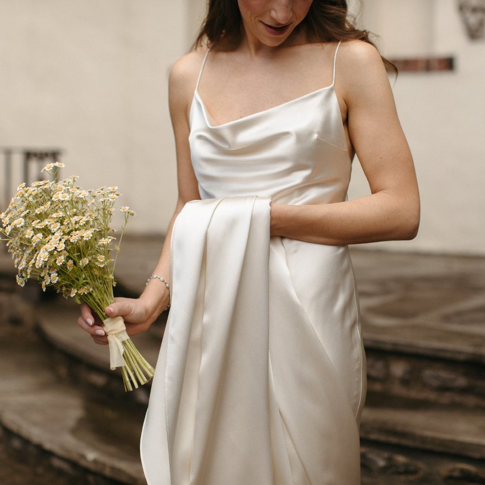 Danielle Frankel Wedding Dress - Picture 5 of 16